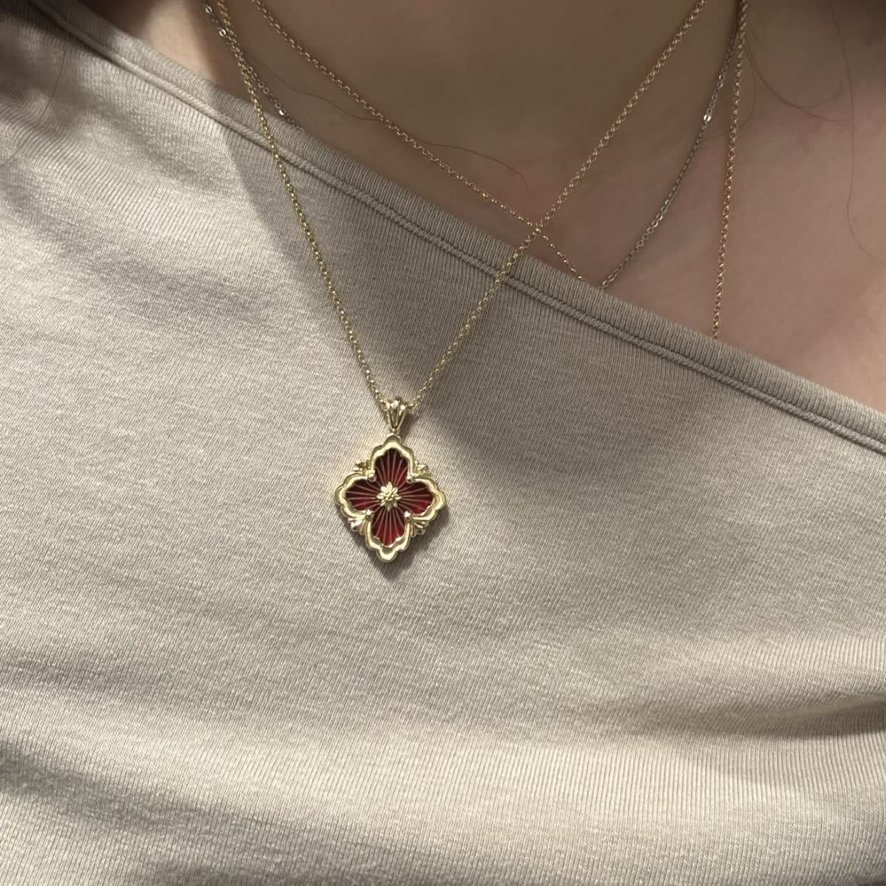 Van Cleef & Arpels Elegant Gold and Red Enamel Flower Pendant Necklace